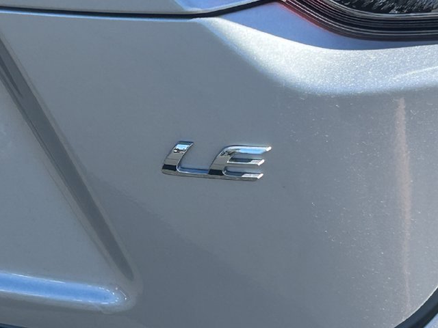 Used 2024 Toyota Corolla LE FWD image 5