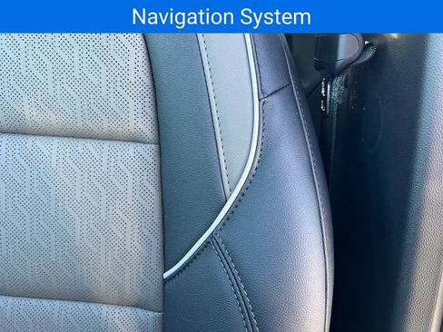 New 2026 Chevrolet Equinox LT w/ Convenience Package II image 11