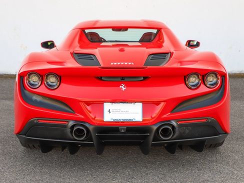 Certified 2022 Ferrari F8 Tributo RWD image 59