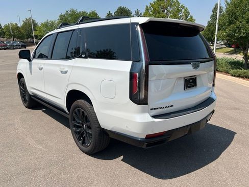 Certified 2024 Cadillac Escalade Sport Platinum w/ LPO, ONYX Package AWD/4WD image 3
