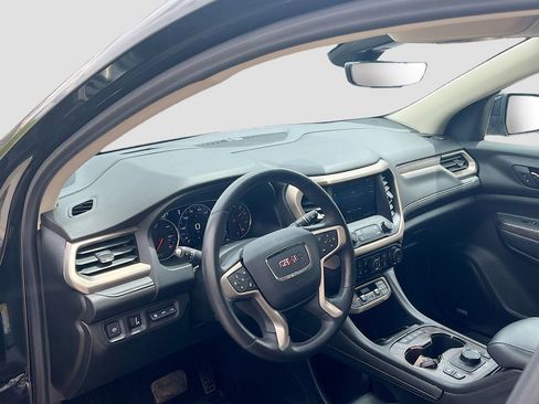 Used 2022 GMC Acadia Denali w/ Denali Ultimate Package AWD/4WD image 9