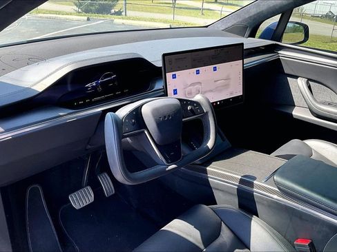 Used 2023 Tesla Model X Plaid AWD/4WD image 4