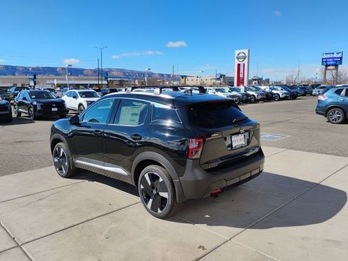 New 2026 Nissan Kicks SR w/ Cold Weather Package AWD/4WD image 7