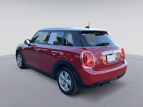 Used 2015 MINI Cooper 4-Door Hardtop image 3