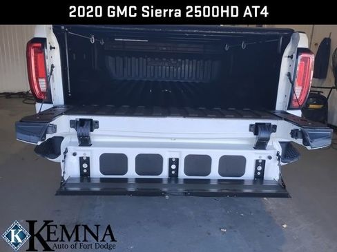 Used 2020 GMC Sierra 2500 AT4 w/ AT4 Preferred Package image 26