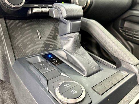 Certified 2025 Toyota Tacoma SR5 image 28