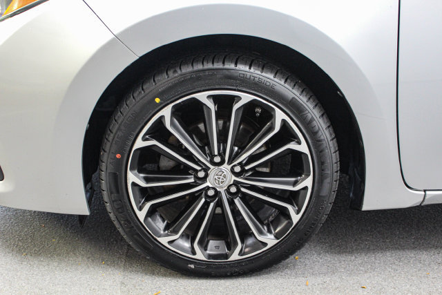 Used 2015 Toyota Corolla S FWD image 28