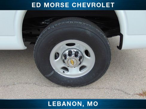 New 2024 Chevrolet Express 3500 w/ Driver Convenience Package image 9