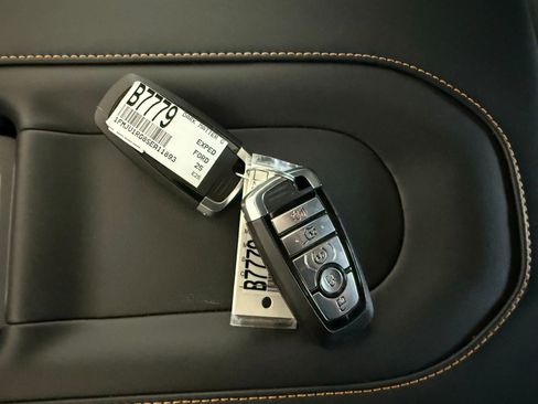 New 2025 Ford Expedition Tremor image 38