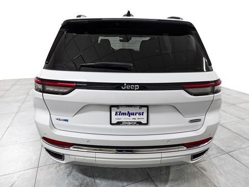 Used 2022 Jeep Grand Cherokee Overland AWD/4WD image 6