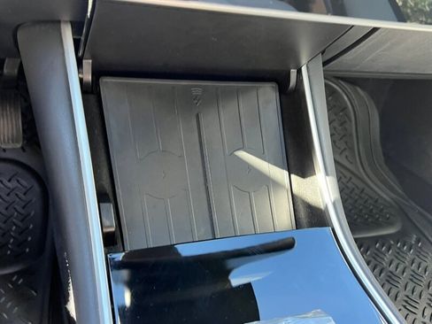 Used 2018 Tesla Model 3 Long Range image 32