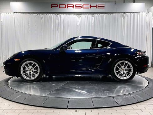 Used 2019 Porsche 718 Cayman image 2