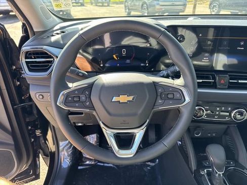 New 2026 Chevrolet TrailBlazer LT w/ Convenience Package FWD image 45