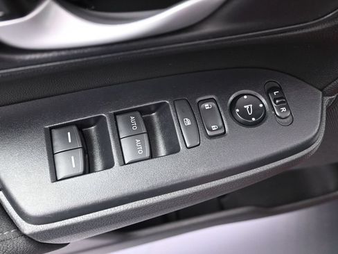 Used 2021 Honda CR-V Special Edition image 11
