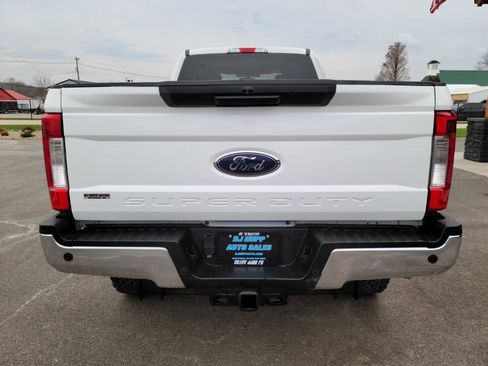 Used 2019 Ford F250 XLT w/ XLT Premium Package AWD/4WD image 5