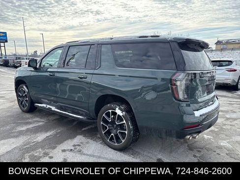 Certified 2025 Chevrolet Suburban RST w/ Comfort Package image 3