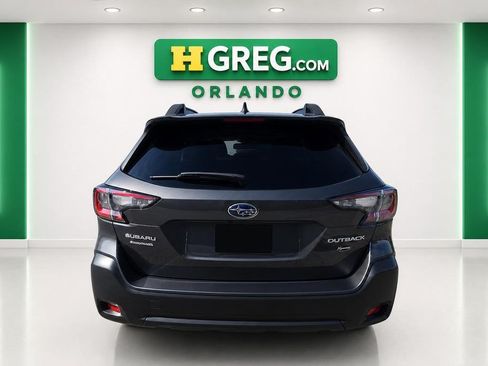 Used 2023 Subaru Outback Premium AWD/4WD image 8