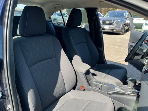 Used 2025 Toyota Corolla LE image 34