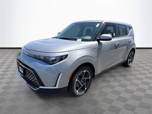 New 2025 Kia Soul EX image 3