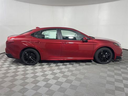 New 2026 Toyota Camry SE AWD/4WD image 8
