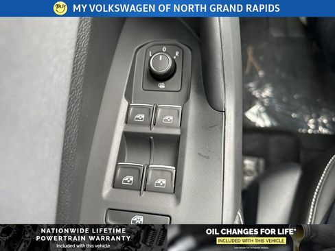 New 2026 Volkswagen Jetta SE image 25