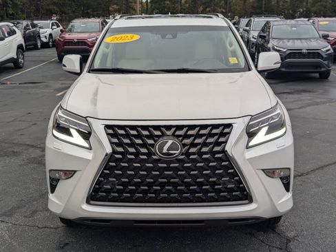 Used 2023 Lexus GX 460 Premium image 2