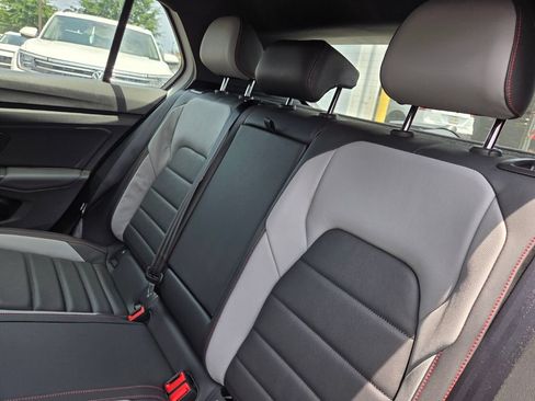 New 2026 Volkswagen GTI SE FWD image 24