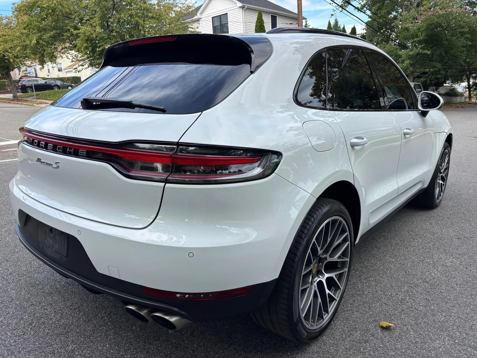 Used 2021 Porsche Macan S AWD/4WD image 6