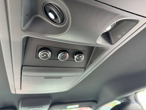 Used 2017 Dodge Grand Caravan GT FWD image 18