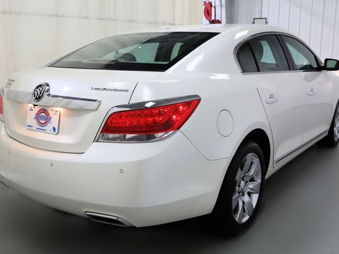 Used 2013 Buick LaCrosse Premium w/ Entertainment Package FWD image 20