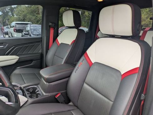Used 2023 GMC Canyon AT4X AWD/4WD image 15