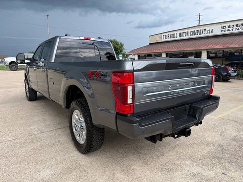 Used 2022 Ford F350 Platinum AWD/4WD image 5