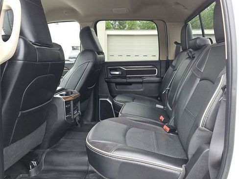 Used 2022 RAM 2500 Laramie AWD/4WD image 11