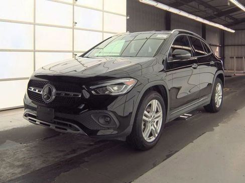 Used 2021 Mercedes-Benz GLA 250 w/ Premium Package image 2