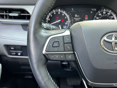 Used 2021 Toyota Highlander Limited image 52