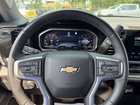 Certified 2023 Chevrolet Silverado 1500 LT AWD/4WD image 24