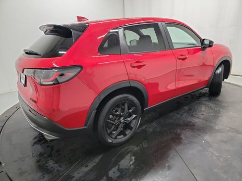 Certified 2024 Honda HR-V Sport image 9