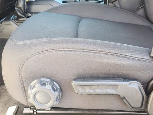 Used 2023 Jeep Wrangler Sahara image 17