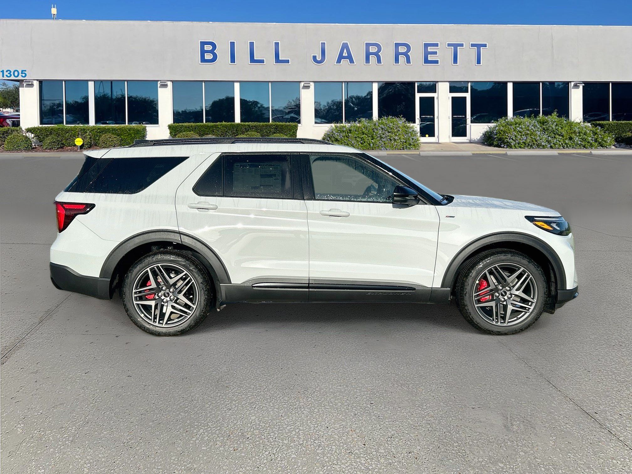 New 2027 Ford Explorer ST-Line w/ Premium Package RWD image 3