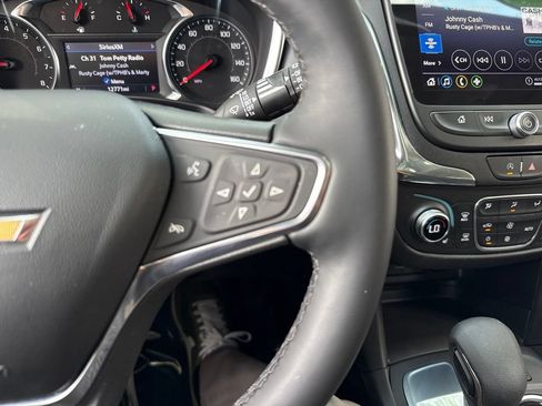Used 2023 Chevrolet Equinox LT FWD image 40