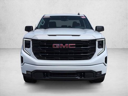 Used 2025 GMC Sierra 1500 Elevation AWD/4WD image 2