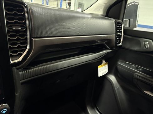 New 2025 Ford Ranger XLT w/ Black Appearance Package image 22