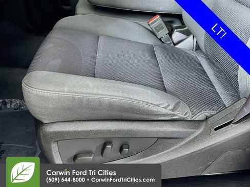 Used 2016 Chevrolet Silverado 2500 LT AWD/4WD image 21