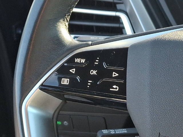 Used 2024 Audi Q4 e-tron Premium Plus w/ Premium Plus AWD/4WD image 7