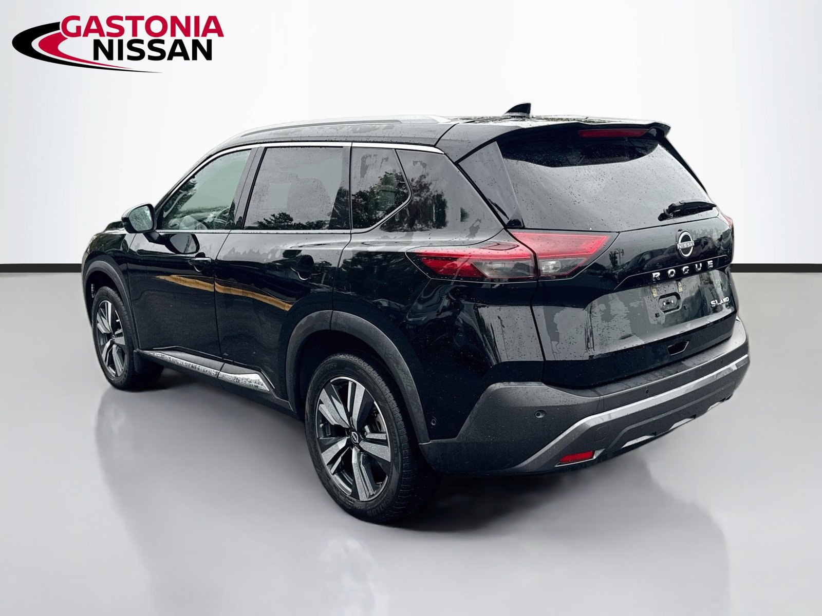 Used 2023 Nissan Rogue SL w/ SL Premium Package AWD/4WD image 6