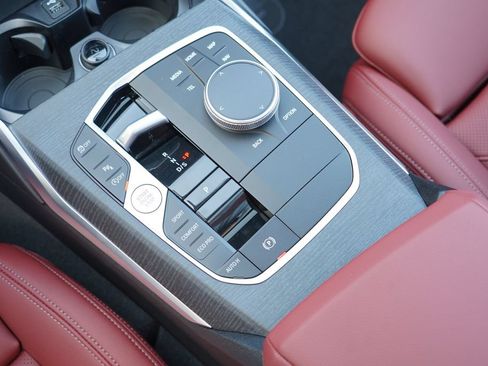 New 2026 BMW 330i Sedan w/ M Sport Package RWD image 18