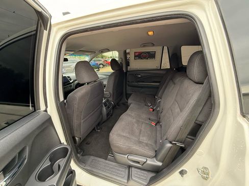 Used 2017 Honda Pilot EX image 7