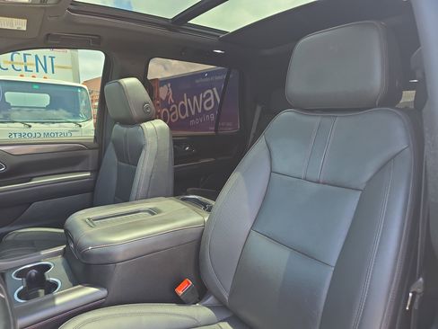 Used 2022 Chevrolet Tahoe RST w/ Luxury Package RWD image 23