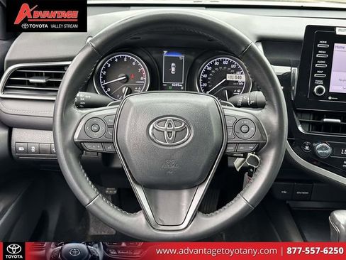 Used 2024 Toyota Camry SE FWD image 18