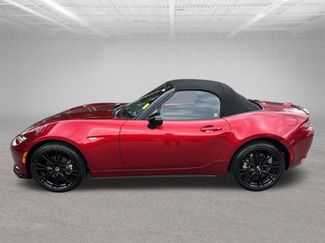 Used 2025 MAZDA MX-5 Miata Club RWD video 2